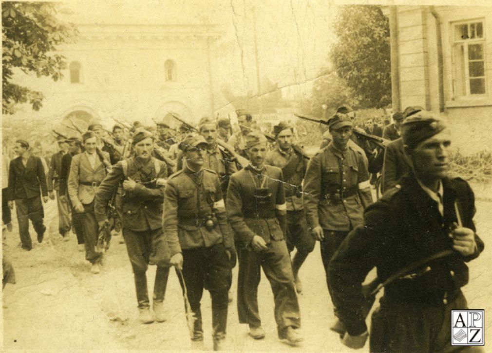 Na zdjęciu żołnierze z Kompanii Armii Krajowej "Konrada" wkraczają do Zamościa - 25 lipca 1944 roku, foto: Archiwum Państwowe w Zamościu