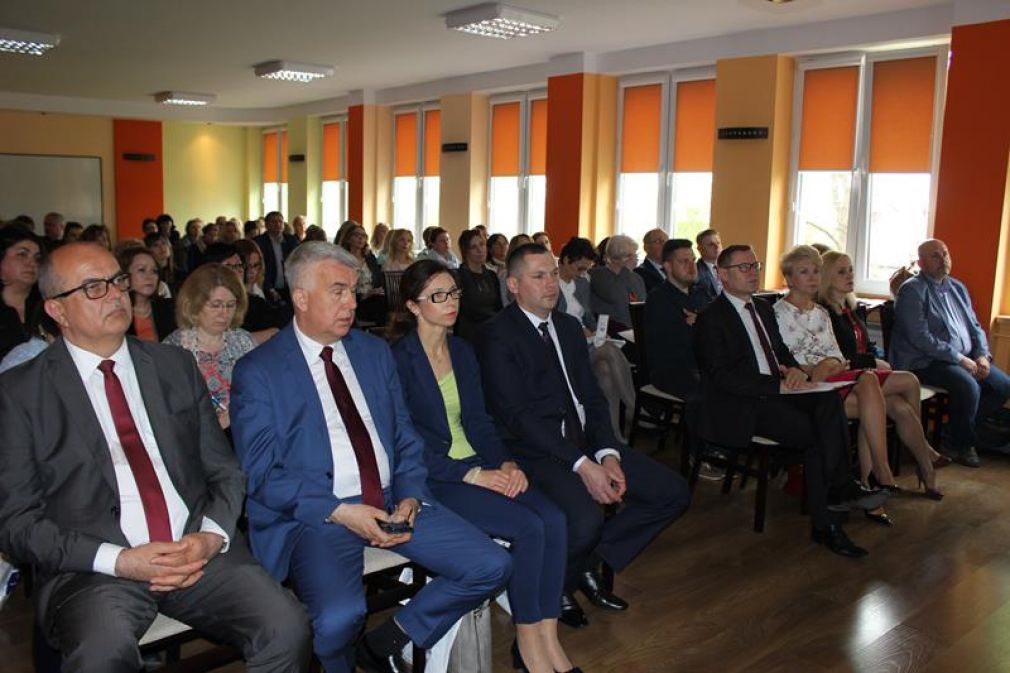 W konferencji licznie uczestniczyli przedstawiciele władz samorządowych oświatowych województwa i miasta Zamościa oraz dyrektorzy i nauczyciele burs i internatów z całej Polski jak też dyrektorzy zamojskich szkół i placówek, foto: materiał nadesłany