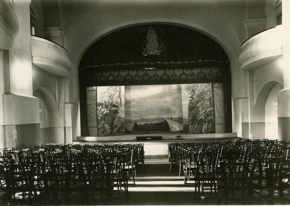 Sala kinowa w kinie „Stylowy”, około 1927 r., fot. Jan Strzyżowski. Zdjęcie ze zbiorów Archiwum Państwowego w Zamościu.