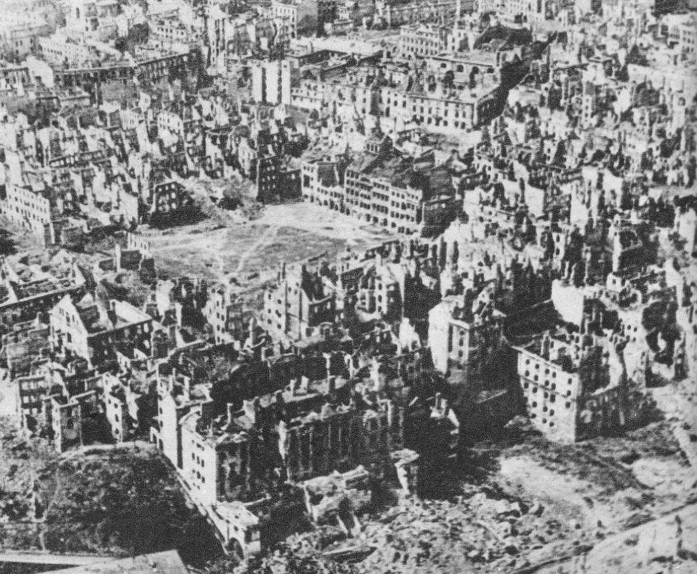 Warszawa po powstaniu, foto: archiwum 