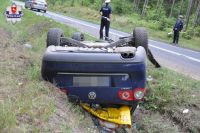 19-letni kierowca nie dostosował prędkości do warunków panujących na drodze,foto: Policja