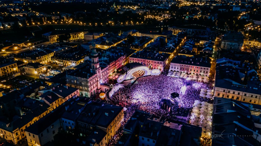 Takich tłumów zamojska starowka chyba jeszcze nie widziała, fot. Szymon Łyciuk